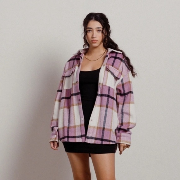 Bailey Rose‎ Pink Plaid Flannel Shacket - Picture 2 of 7